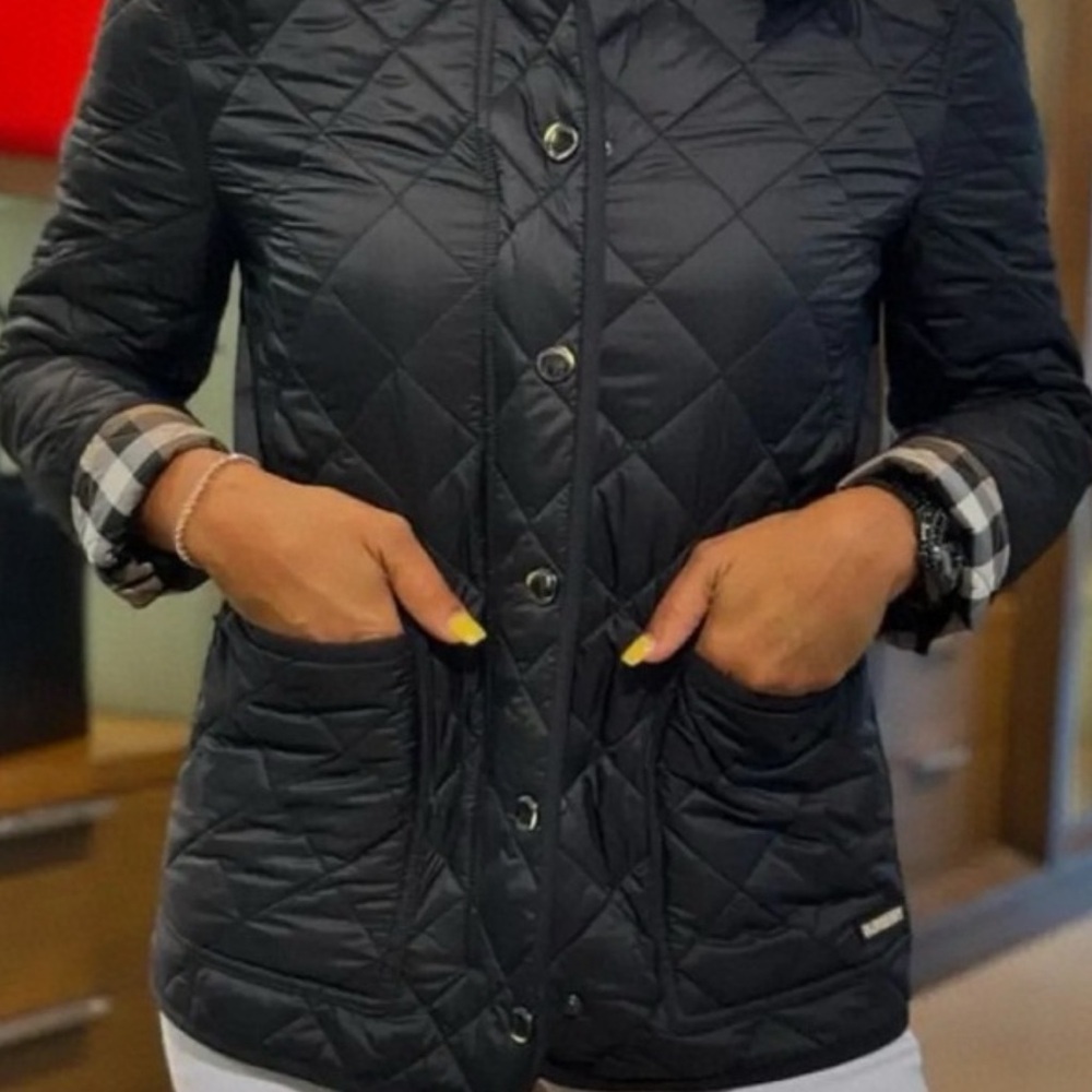 New! Burberry Black  Quilted Jacket - Picture 6 of 6